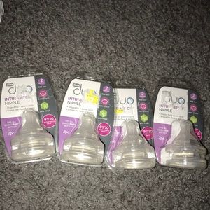 NEW 4 packs of Chico Duo intui-latch nipples (2 count ea pack) *8 total nipples*